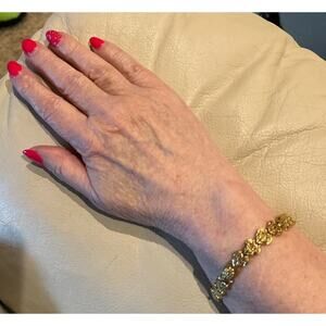 Gold Plated Chain Of Hearts Bracelet 8” Vintage Fashion